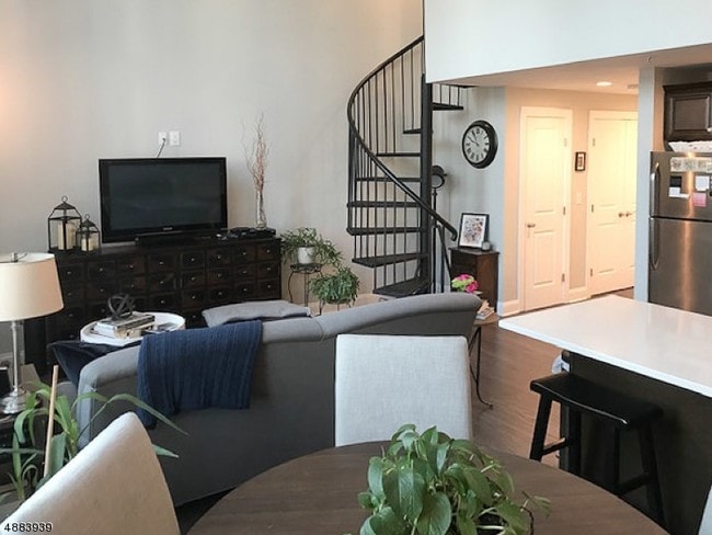 Photo - 10 Ford Ave Unit 104