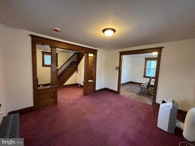 Photo - 211 Newton Ave