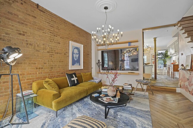 Building Photo - 389 12th St