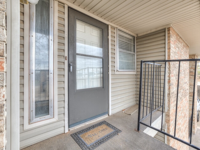Photo - 6728 N Meridian Ave