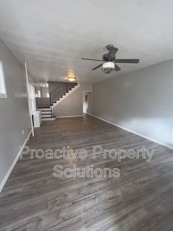 Photo - 27 Edison St