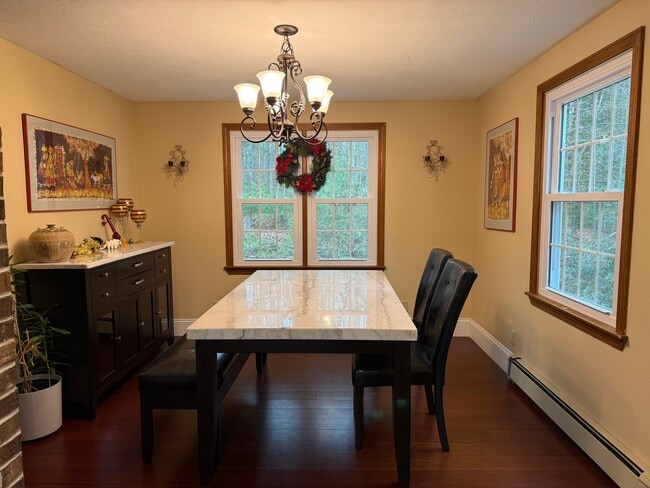 Dining room - 34 Hitching Post Ln