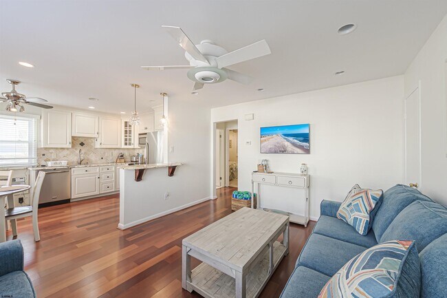 Photo - 9506 Ventnor Ave Unit 7