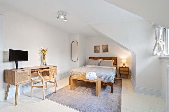 Photo - 23 Parkside Dr Unit SI ID1512082P