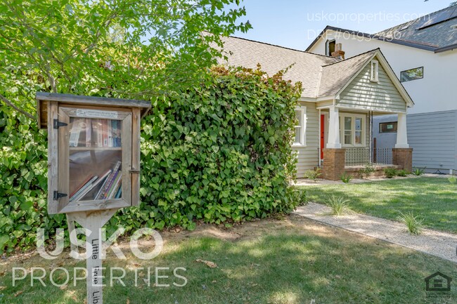 Photo - " 2-Bedroom Home with 1,100 Sq Ft of Comfo...