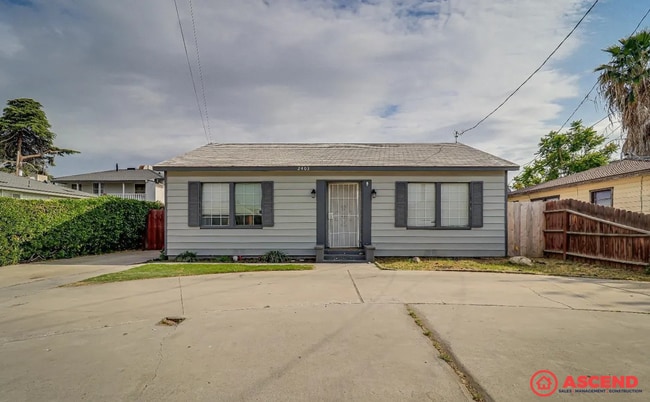 Building Photo - 2403 Belle Ter