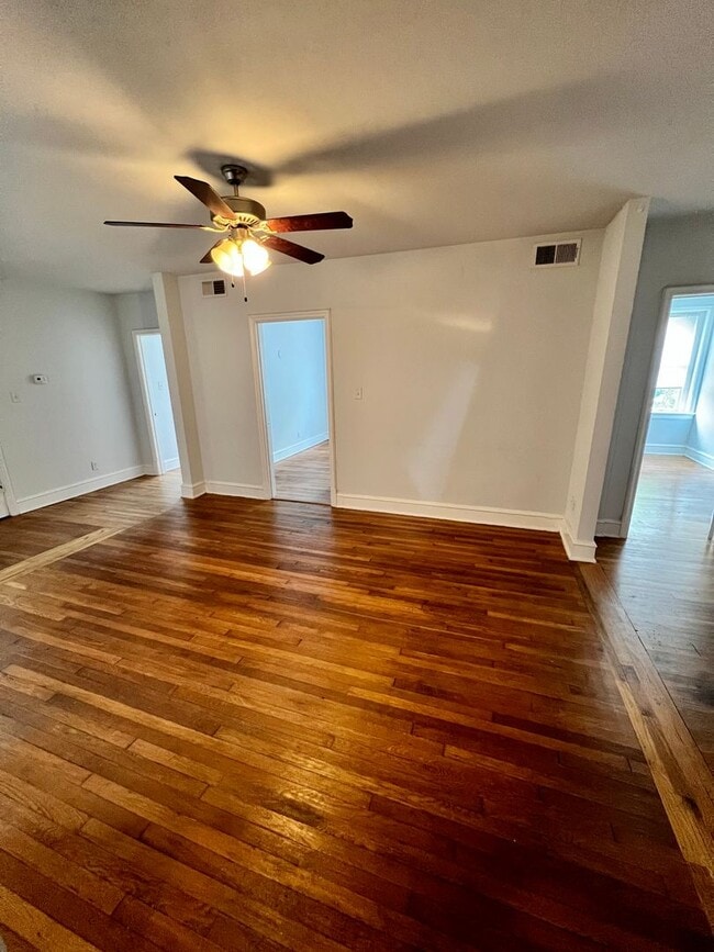 Photo - 1106 West Franklin St