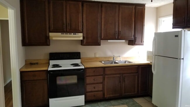 Photo - 2425 Foxhall Dr