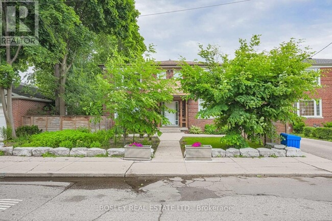 Photo - 20 Markdale Ave