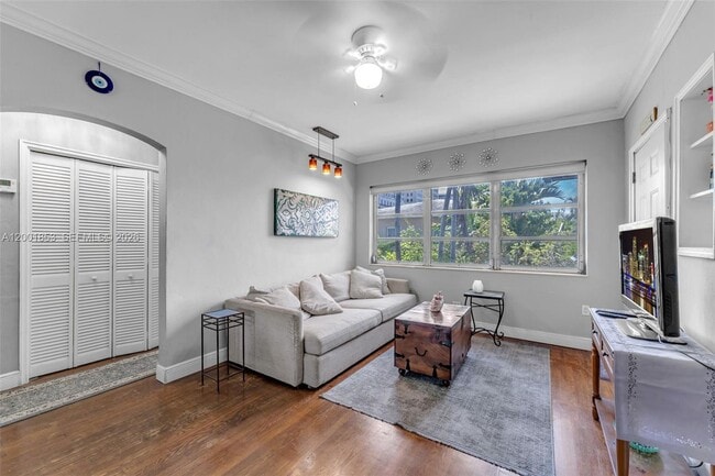 Photo - 28 Almeria Ave Unidad 4