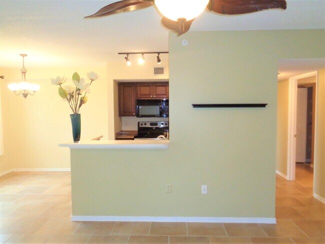 Photo - 1650 N 42ND Cir Unit 206