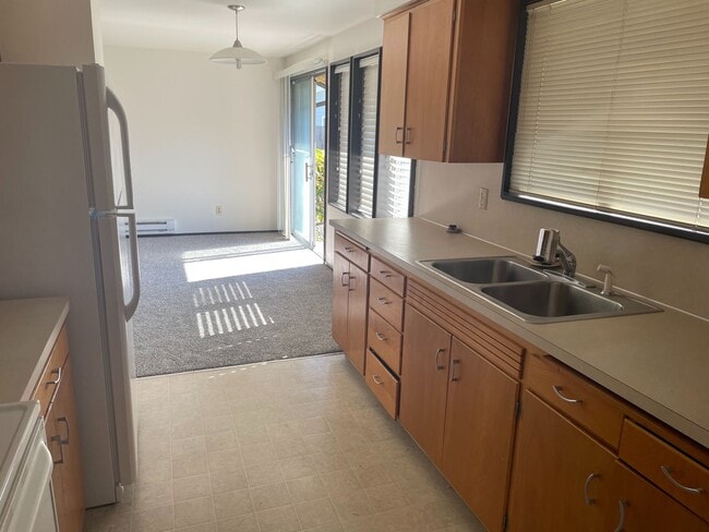Photo - 2 Bedroom/ 1 bath duplex Unit 1308