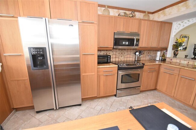 Photo - 1633 Boathouse Cir Unit HA231