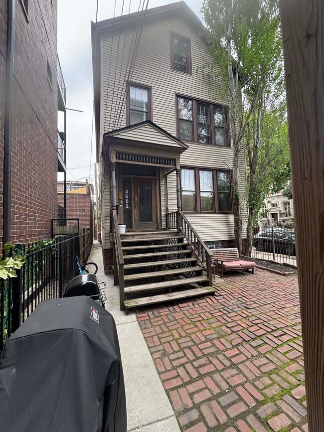 Building Photo - 2682 N Orchard St Unit 1R