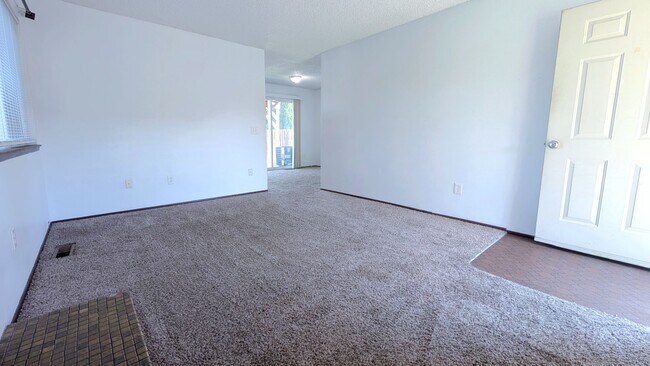 1005 5th St Unit 3