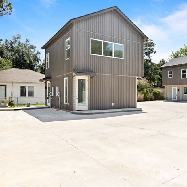 1 Bed 1.5 Bath Condo Near Campus! Unit 3 Condo for Rent in Lafayette