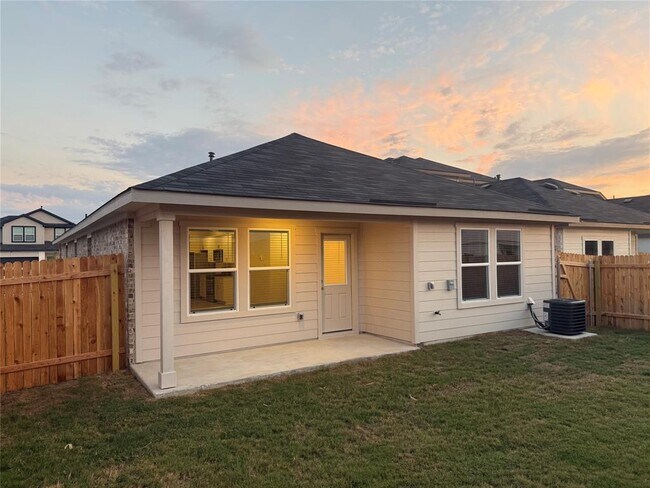 Photo - 237 NEW ALBANY Ln House