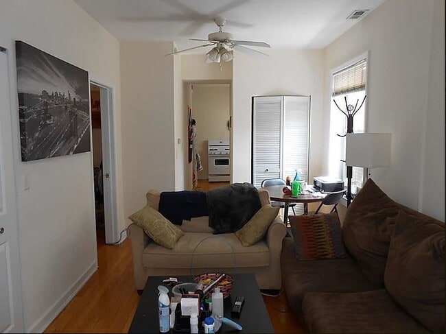 Photo - 2315 N Greenview Ave Unit 1f