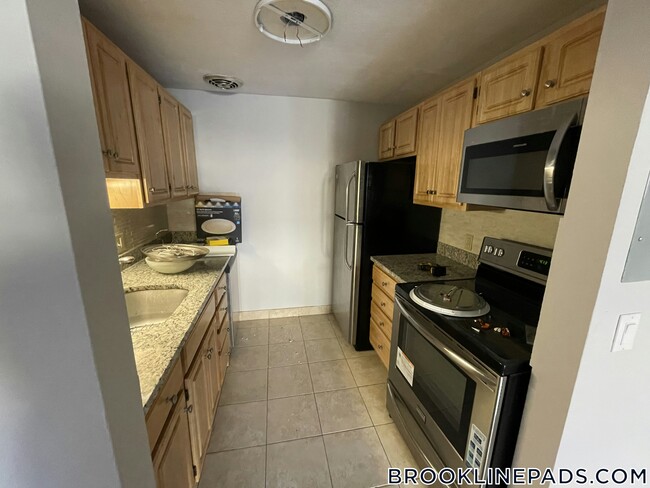 Photo - 222 Babcock St Unidad 2C