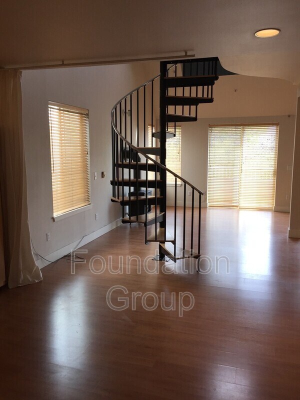 Photo - 4038 Stone Way N