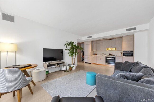 Building Photo - 138 Willoughby St Unit 18C Rental