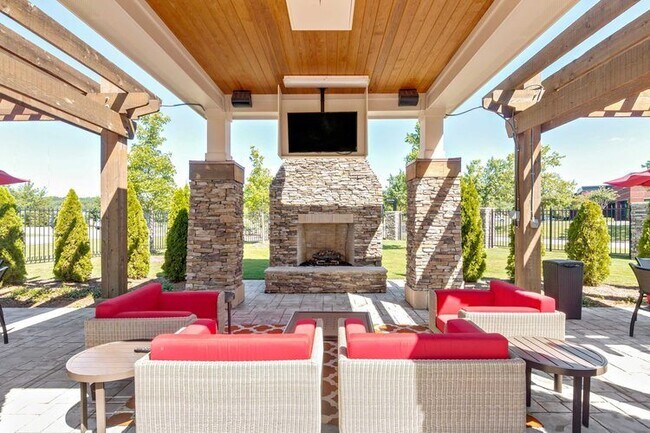 Century Lakeshore Crossings