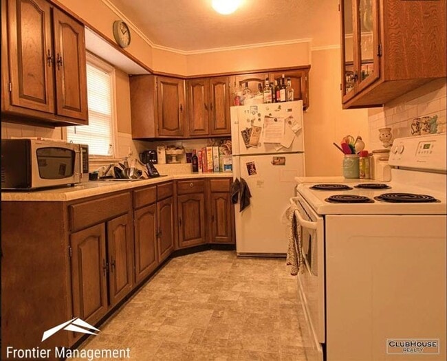 Photo - 4 Bedroom Home with Amazing Features Avail...