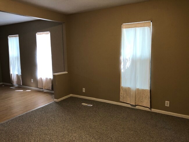 Photo - 3006 Emerson Avenue N #1