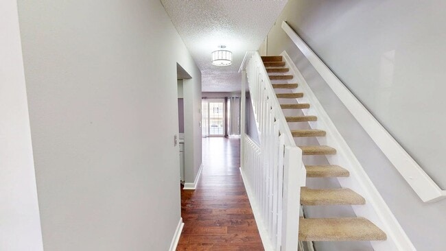 Photo - 2002 Jasper Ln