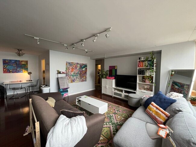 Photo - 3950 N Lake Shore Dr Unit 2017