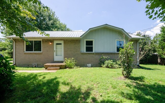 Building Photo - 7109 Hall Ln Rental