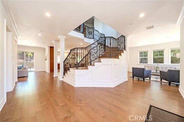 1217 Olive Ln