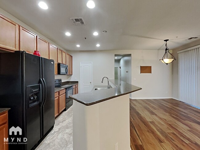 Photo - 1409 N 81st Dr