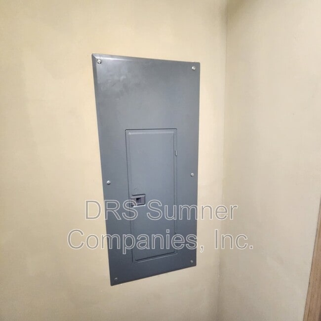 Photo - 6213 Frederick Rd