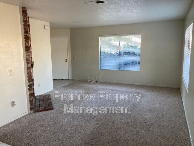 274 Riverview Way
