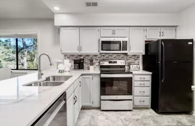 Photo - 4109 Pinehurst Cir