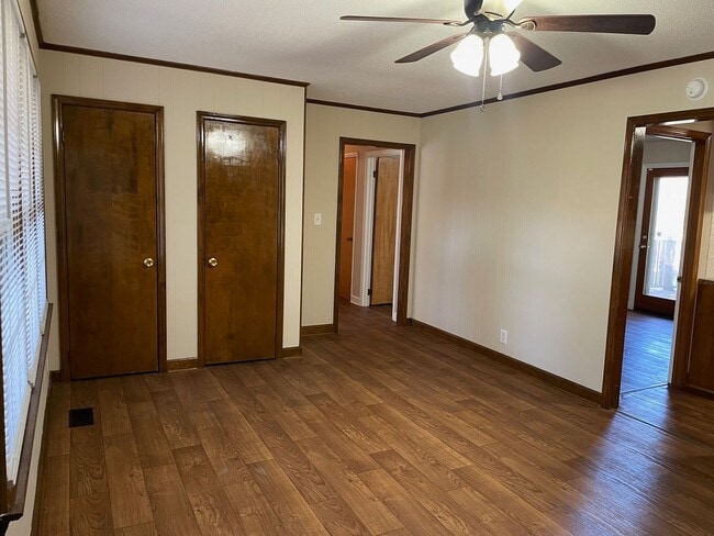 Photo - 2-3 BED, 1.5 BATH BRICK HOME