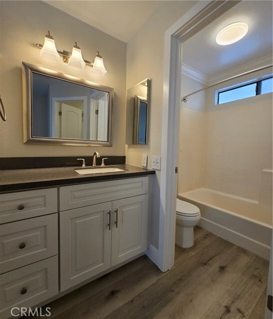 Photo - 377 Huntington