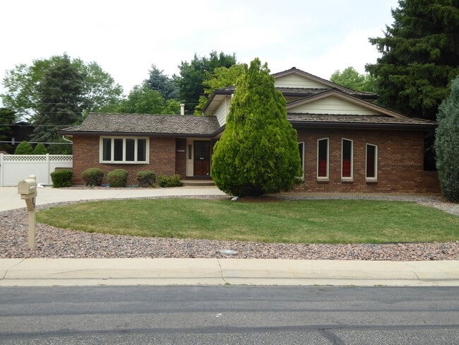 Photo - 7573 Lee Dr