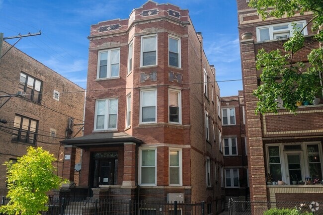 Building Photo - 2346 W Thomas St Unit 2R Rental
