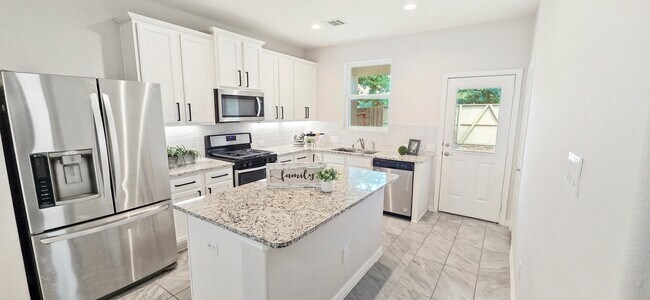 Photo - 40339 Bay Warbler Wy