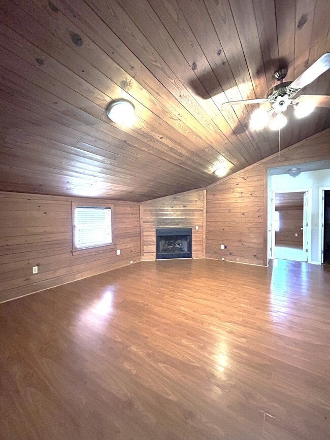 Photo - 1030 Bohler Rimes Rd