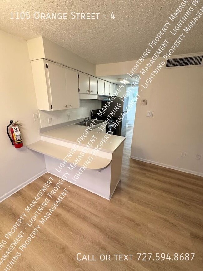 Photo - 1105 E Orange St Unidad 4