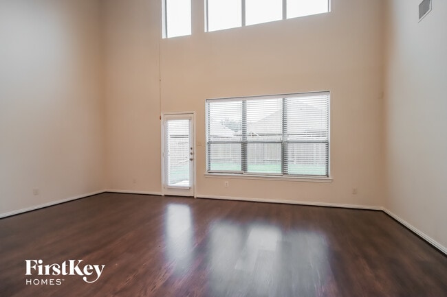 Photo - 21324 Kings Guild Ln