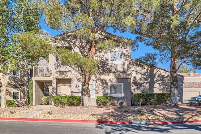 Gorgeous 1-Bedroom Condo in Guard Gated Co... - Gorgeous 1-Bedroom Condo in Guard Gated Co... Unit 2112