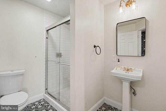 Photo - 1461 Keegan Ln