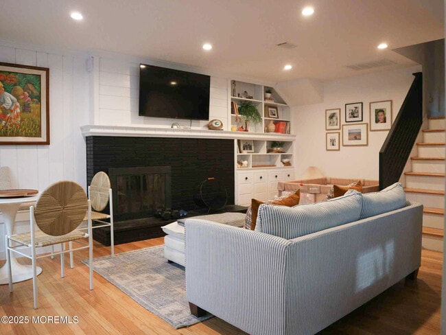 Building Photo - 1109 Trenton Ave Rental