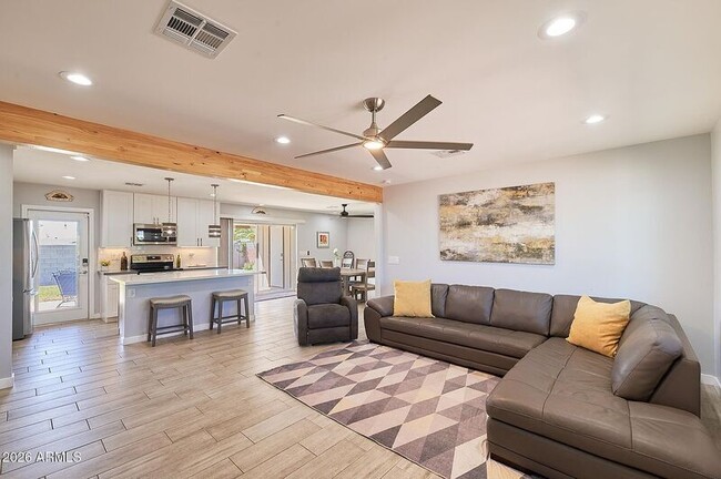 Photo - 7319 E Roosevelt St