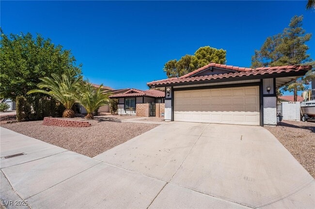 7439 Trudy Ln