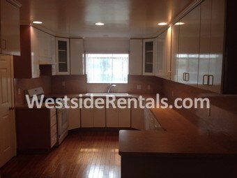 Cocina - 349 W Lomita Ave